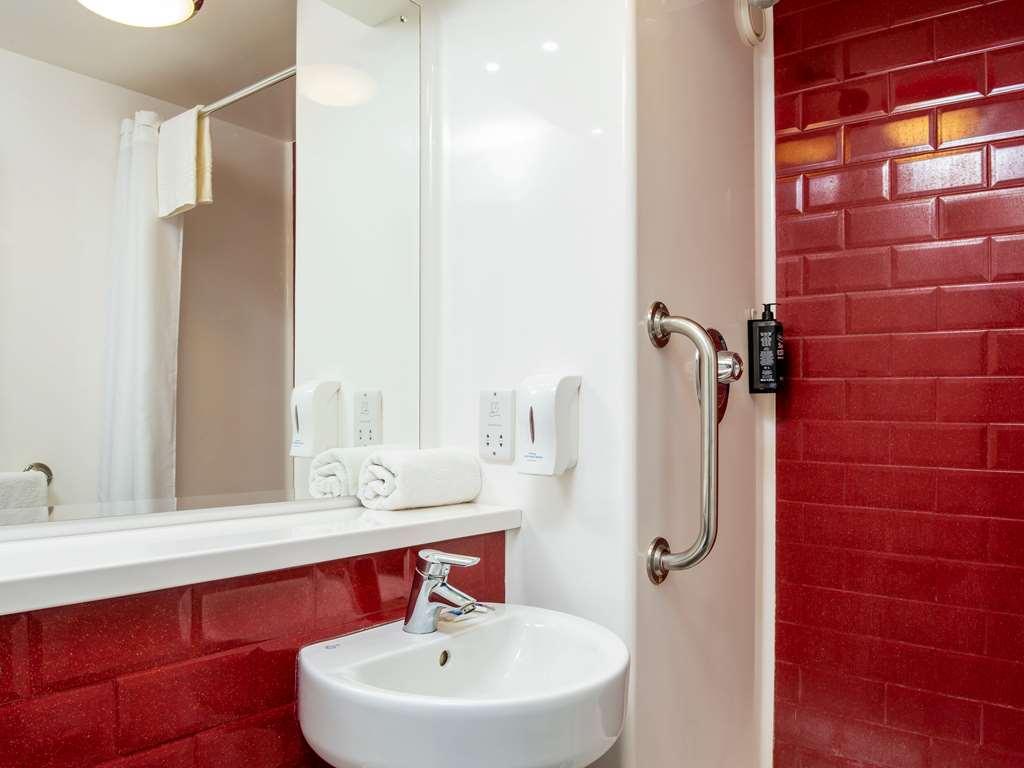 Ibis Budget West Thurrock Grays Exterior photo